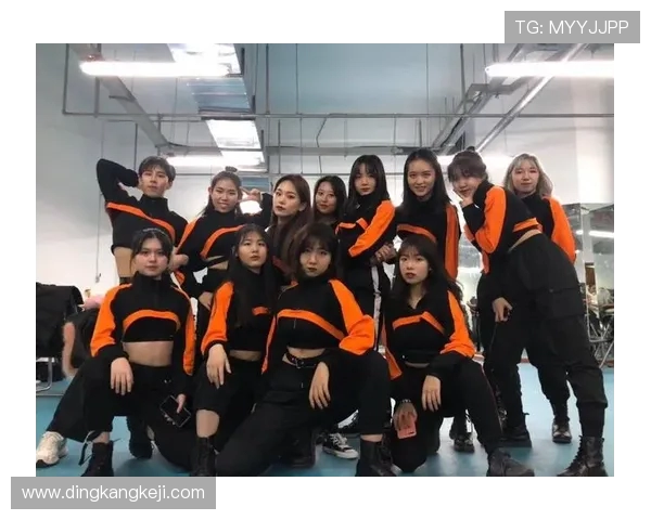 成都街舞队心理素质探讨:如何在舞台上展现自我与团队精神