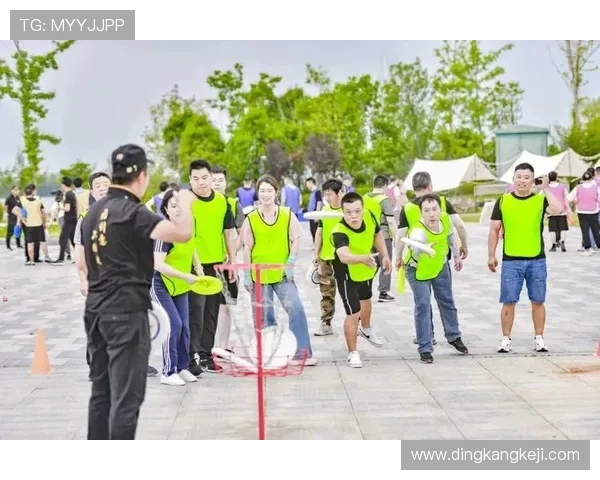 成都飞盘队状态变革引发热议全城热情高涨助力飞盘运动发展