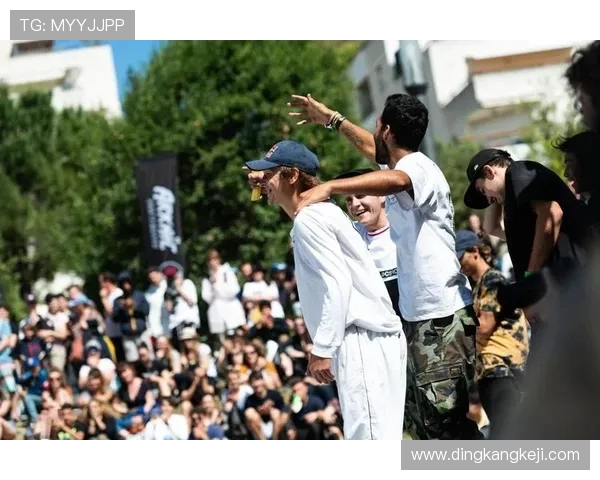 武汉极限运动嘉年华精彩回顾：展现极限运动队的无穷力量与激情