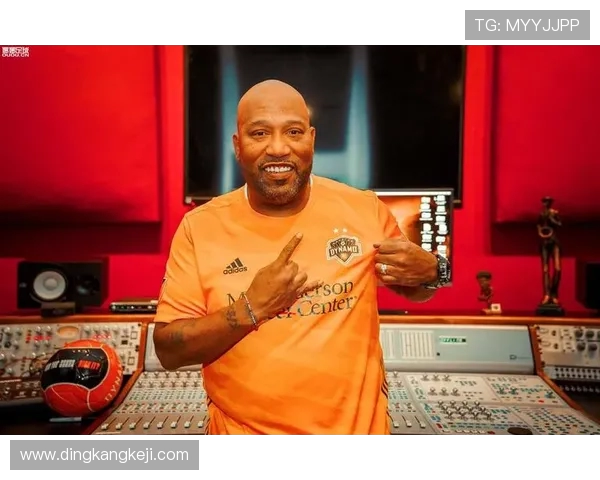 休斯顿迪纳摩迎战蒙特瑞期待激烈对决与精彩进球盛宴