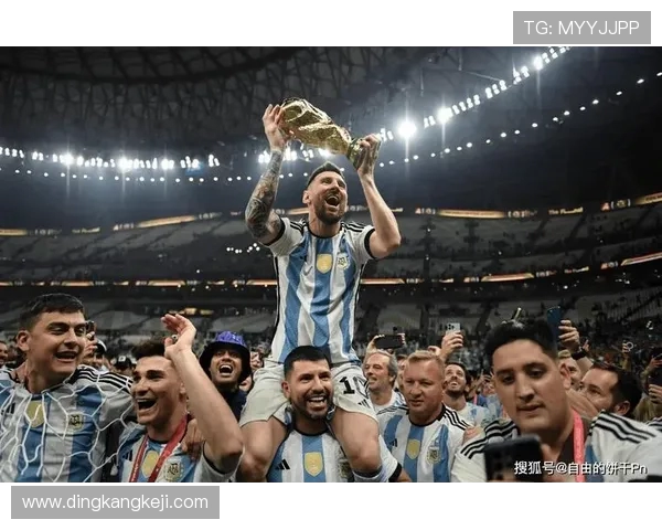 曼联与皇马在美国的精彩对决引发球迷热情关注 曼联与皇马在美国的精彩对决引发球迷热情关注