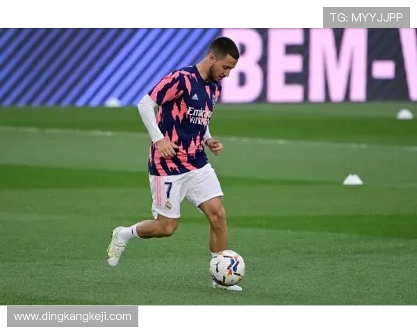 比利时与俄罗斯的足球对决分析与历史回顾 比利时与俄罗斯的足球对决分析与历史回顾