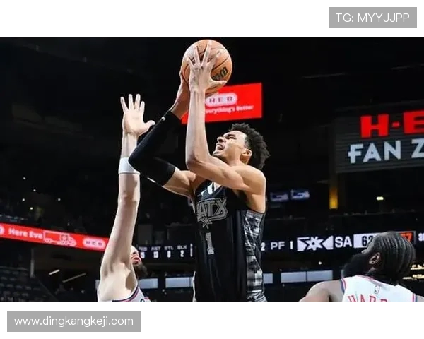 马刺与快船激战在即谁能在这场对决中笑到最后