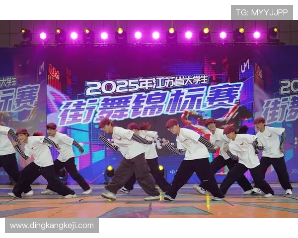 南京街舞队在世界攀岩锦标赛中以88分稳居积分榜首位