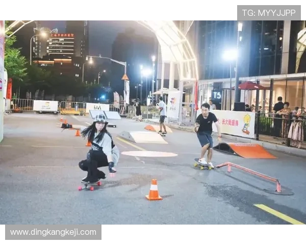 滑板运动新风潮：深入探讨上海滑板队的技术与训练秘籍