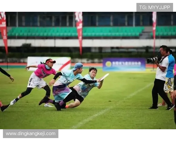 重庆飞盘队灵活性分析与战术创新的深度探讨 重庆飞盘队灵活性分析与战术创新的深度探讨